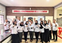 Warga Binaan dari Umat Nasrani Lapas Batam Bahagia Dikunjungi saat Natal