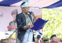 Pimpinan dan Anggota Ikut Upacara HJB ke-196, Ketua DPRD Batam Bacakan Sejarah Batam