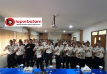 Gelar Rapat Dinas Pegawai, Rutan Batam Anugerahi Pegawai Teladan Triwulan IV 2025