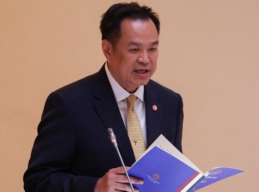 Ini Alasan PM Thailand Bubarkan Parlemennya