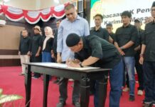Wabup Karimun Rocky Lantik Pengurus Kerukunan Pemuda Karimun