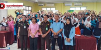 Kejari Batam Edukasi Pelajar SMPN 6 Batam Lewat Program Jaksa Masuk Sekolah