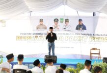 Amsakar Bersama Polresta Barelang dan PSSI Bagikan 1.000 Paket Beras untuk Warga Sekupang