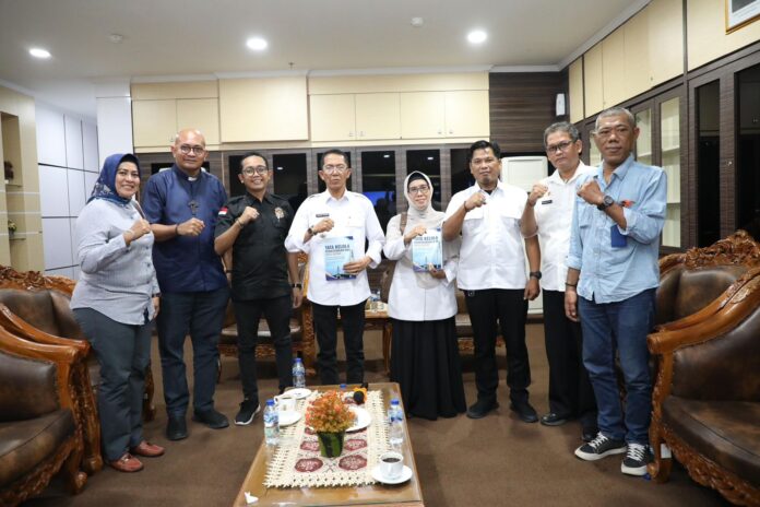 kominfobatam60