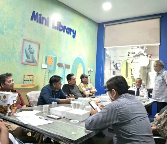 Sambangi Graha PWI Kepri, Dr Aqua Dwipayana Tekankan Pentingnya Soliditas Pengurus